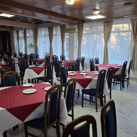 Hotel Traian Caciulata Călimăneşti エクステリア 写真